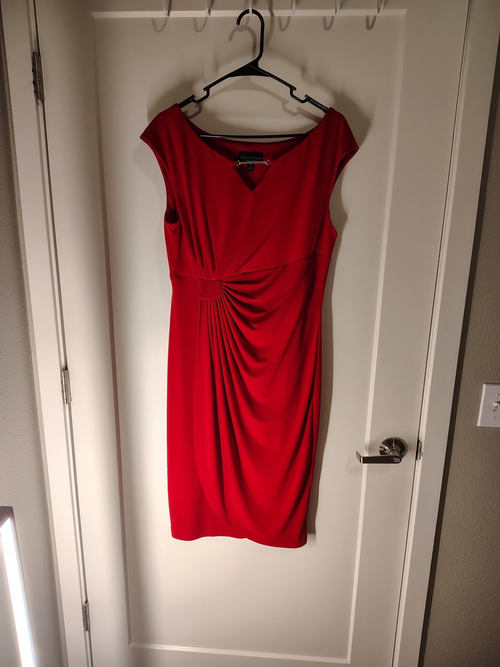 connected apparel Red Cap Sleeve Ruched Midi Dress